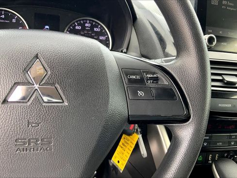 Used 2022 Mitsubishi Eclipse Cross LE FWD image 25