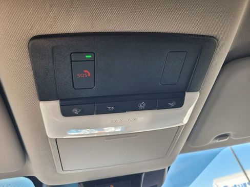 Used 2023 Nissan Rogue SV image 22