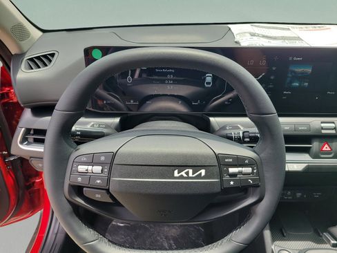 New 2025 Kia K4 EX image 14