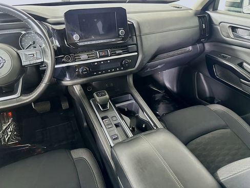Used 2024 Nissan Pathfinder SV FWD image 20