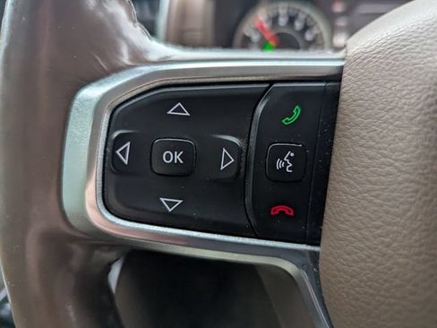 Used 2019 RAM 1500 Laramie AWD/4WD image 22