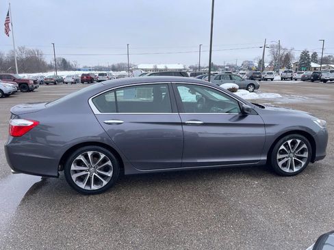 Used 2015 Honda Accord Sport image 6