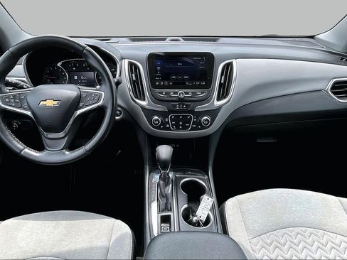 Used 2022 Chevrolet Equinox LT FWD image 16