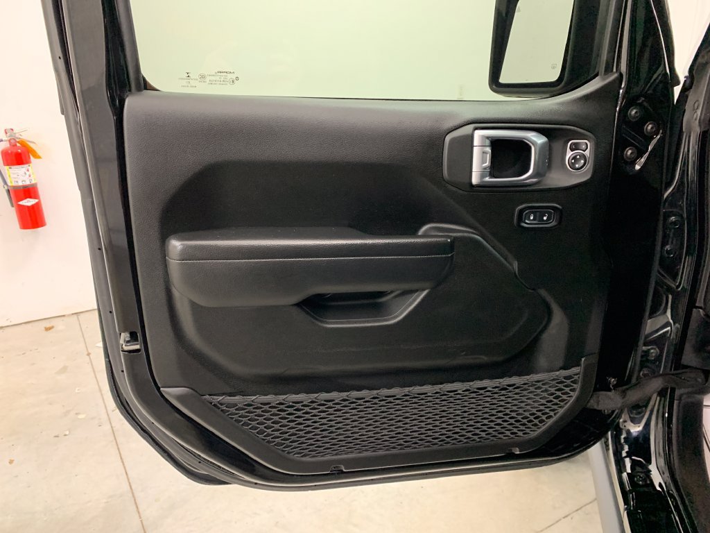 Used 2021 Jeep Wrangler Unlimited Sport AWD/4WD image 17