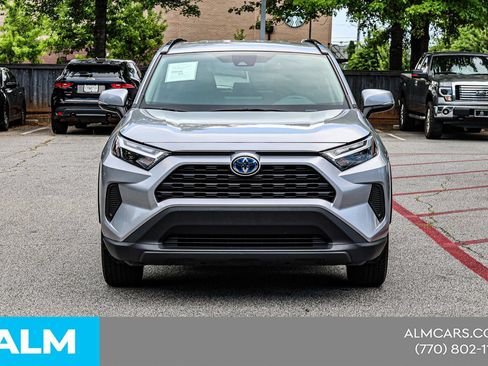 Used 2024 Toyota RAV4 LE AWD/4WD image 11