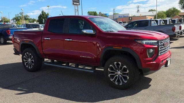 Used 2024 GMC Canyon Denali AWD/4WD image 2