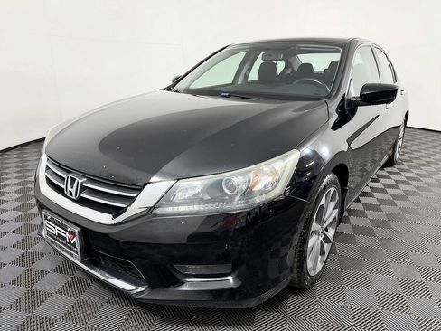 Used 2015 Honda Accord Sport image 3