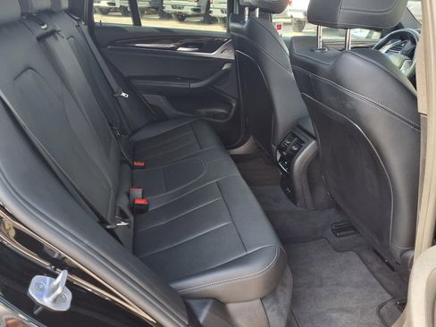 Used 2025 BMW X4 xDrive30i image 16