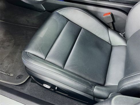 Used 2021 Porsche Taycan 4S image 11