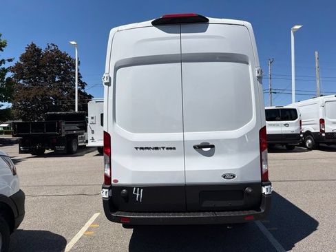 New 2026 Ford Transit 250 148 High Roof RWD image 4