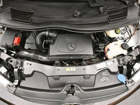 Used 2023 Mercedes-Benz Metris image 33