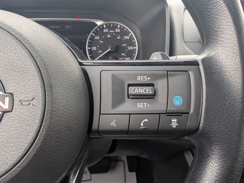 Used 2023 Nissan Rogue SV AWD/4WD image 14