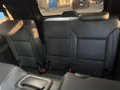 Used 2025 Chevrolet Tahoe LT w/ Comfort Package RWD image 10