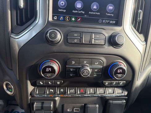 Used 2020 Chevrolet Silverado 1500 LTZ w/ LTZ Plus Package image 15