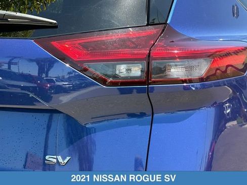 Used 2021 Nissan Rogue SV FWD image 29