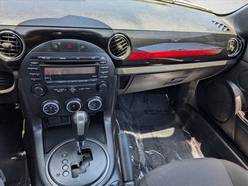 Used 2014 MAZDA MX-5 Miata Club RWD image 9