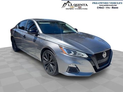 Used 2021 Nissan Altima 2.5 SR FWD image 1