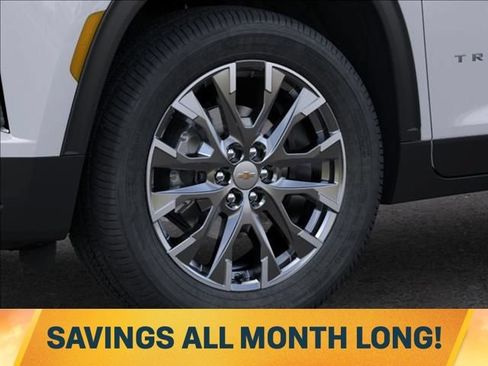New 2026 Chevrolet Traverse LT w/ Sun and Wheel Package AWD/4WD image 9