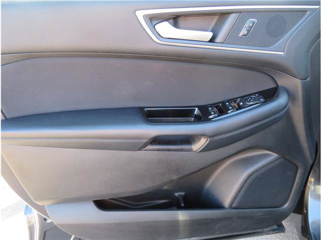 Used 2018 Ford Edge SEL AWD/4WD image 29