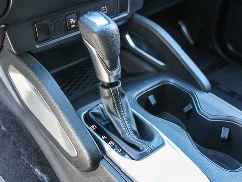 Used 2023 Nissan Frontier SV w/ Technology Package image 19