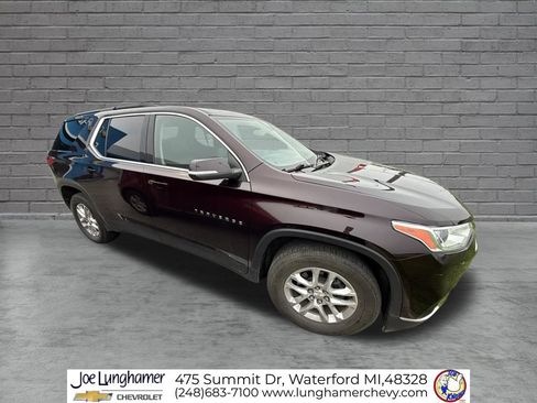 Used 2021 Chevrolet Traverse LT w/ LPO, Floor Liner Package AWD/4WD image 3