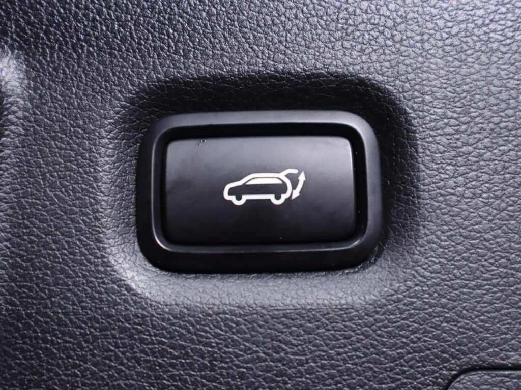 Used 2022 Hyundai Santa Fe SEL Convenience w/ Cargo Package AWD/4WD image 34