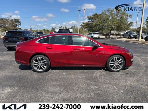 Used 2024 Chevrolet Malibu LT image 1