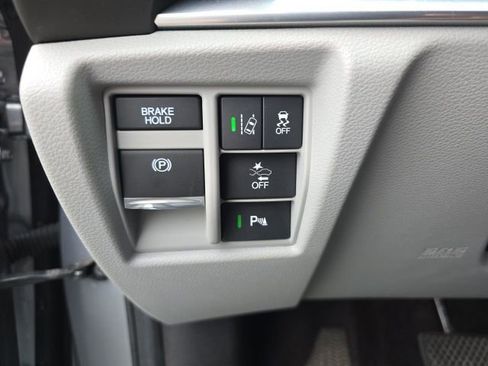 Used 2017 Acura MDX SH-AWD w/ Technology Package image 16