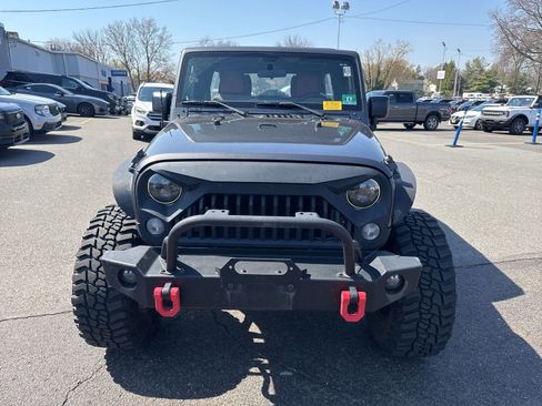 Used 2016 Jeep Wrangler Unlimited Sport w/ Connectivity Group image 2