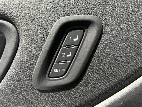 Certified 2026 Honda Pilot EX-L image 10