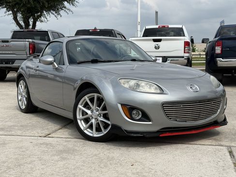 Used 2011 MAZDA MX-5 Miata Grand Touring w/ Premium Pkg RWD image 2