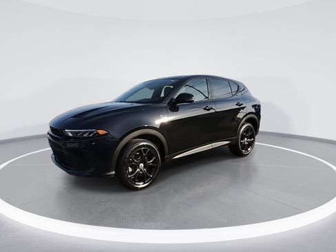 Certified 2024 Dodge Hornet GT Plus w/ GT Blacktop Package image 4