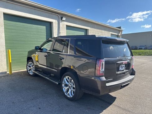 Used 2018 GMC Yukon SLT w/ Premium Edition image 5