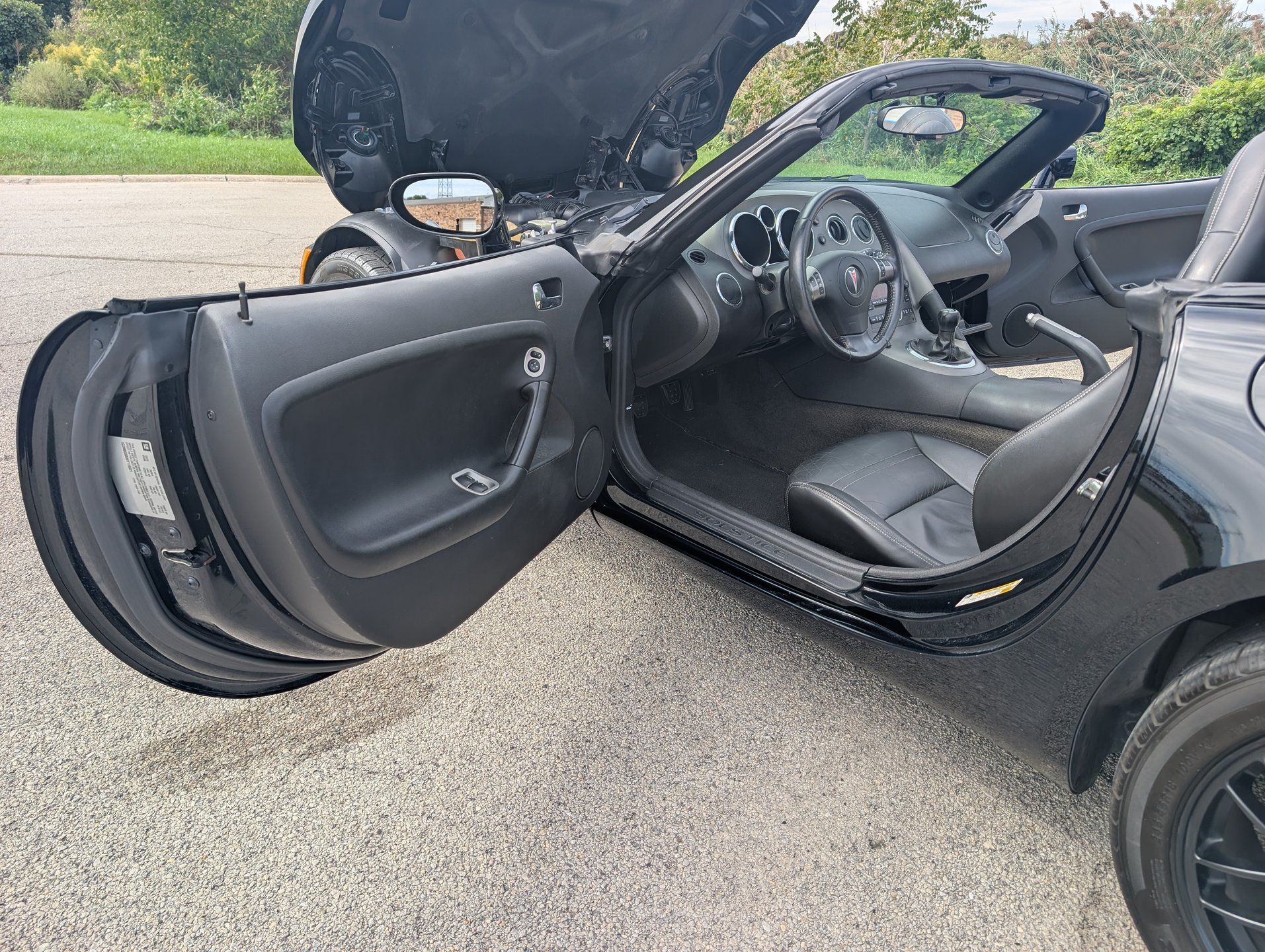 Used 2006 Pontiac Solstice Convertible w/ Premium Package RWD image 60