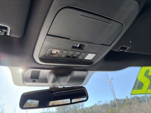 Used 2022 Ford F150 XLT w/ Equipment Group 302A High image 5