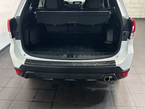 Used 2025 Subaru Forester Wilderness w/ Convenience Package AWD/4WD image 11