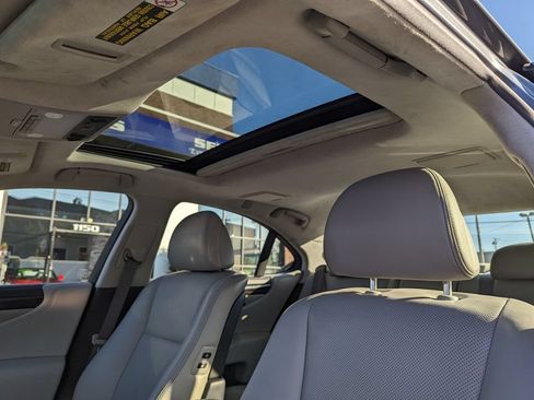 Used 2013 Lexus LS 460 AWD w/ Comfort Pkg image 30
