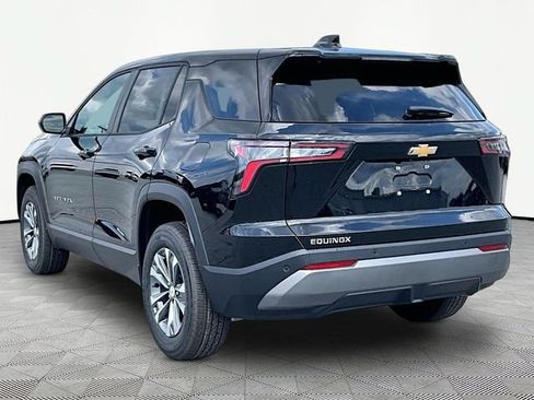 New 2027 Chevrolet Equinox LT w/ Convenience Package II FWD image 4