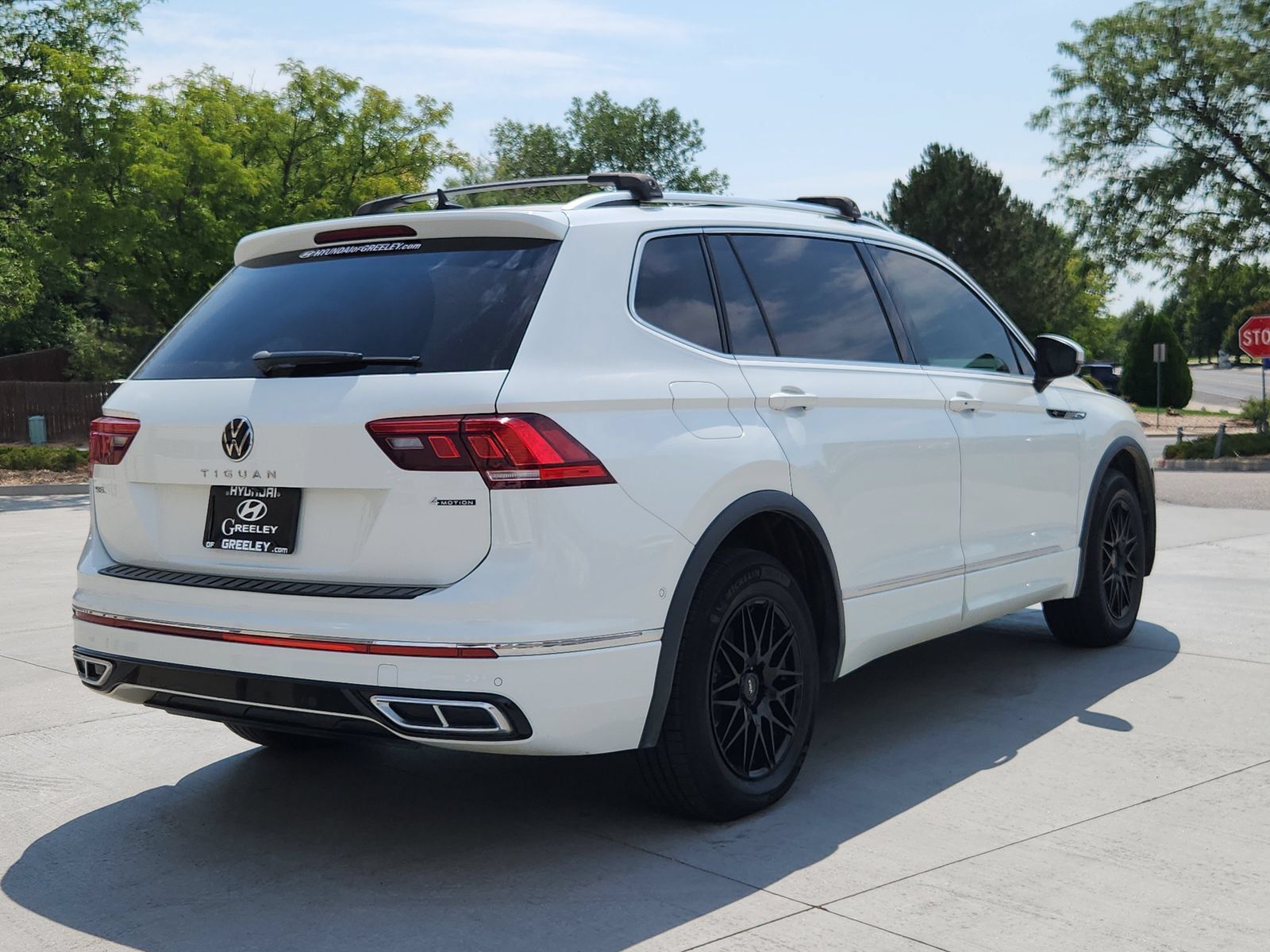 Used 2023 Volkswagen Tiguan SEL R-Line AWD/4WD image 5