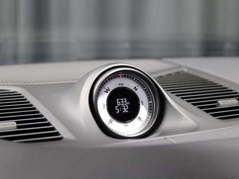 New 2026 Porsche Cayenne S image 34