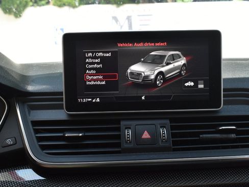 Used 2020 Audi SQ5 Premium Plus w/ Premium Plus Package AWD/4WD image 27