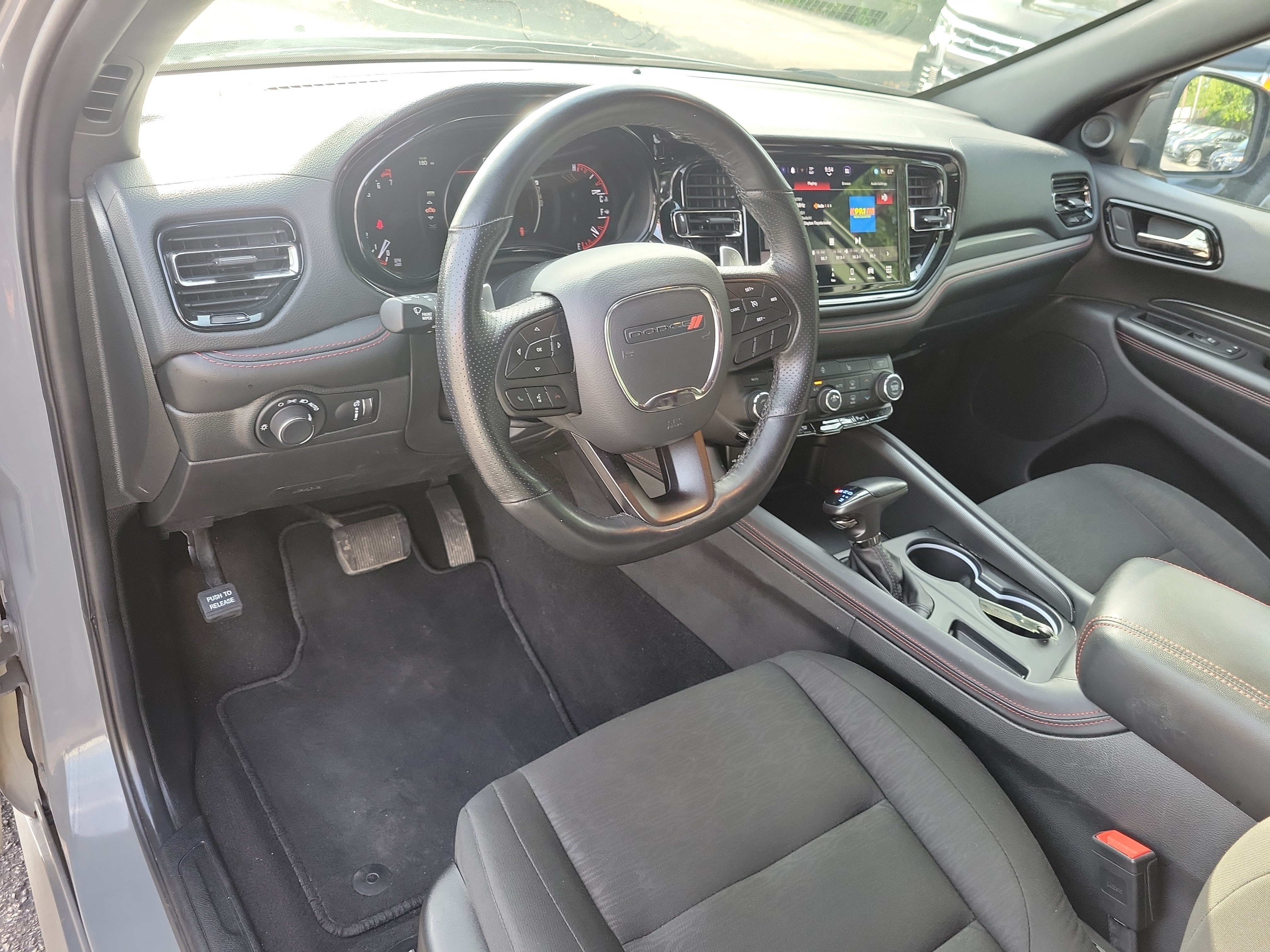 Used 2025 Dodge Durango GT AWD/4WD image 21
