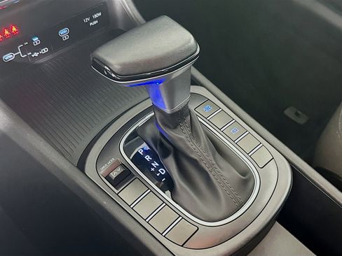 Used 2025 Hyundai Kona SEL image 25