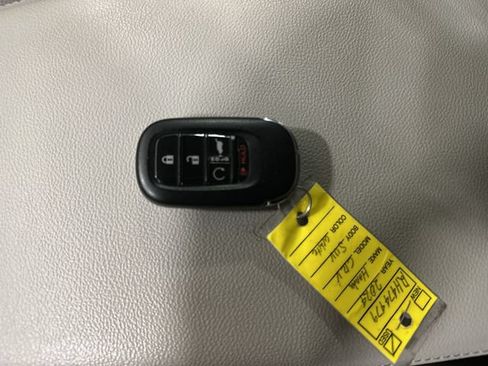 Used 2024 Honda CR-V EX-L image 25