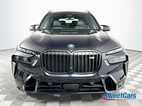 Used 2023 BMW X7 M60i w/ Executive Package image 2