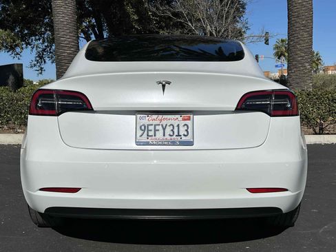 Used 2021 Tesla Model 3 Standard Range Plus image 44