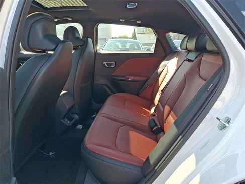 New 2025 Kia K4 GT-Line w/ GT-Line Premium Package image 5