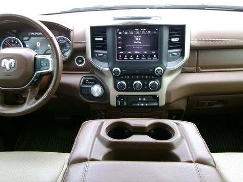 Used 2019 RAM 1500 Laramie image 14