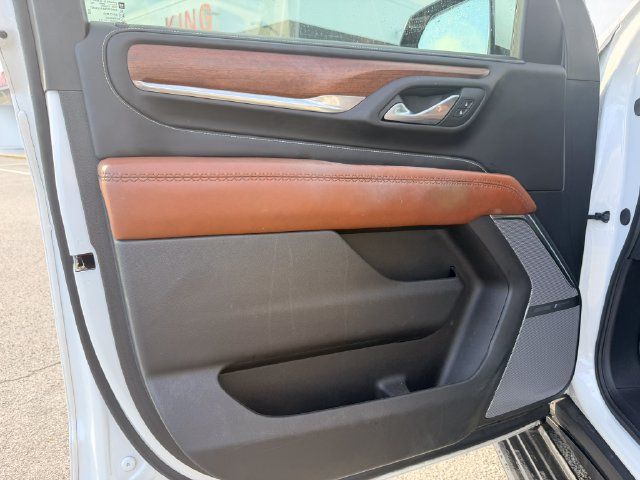 Used 2024 GMC Yukon XL Denali Ultimate AWD/4WD image 11