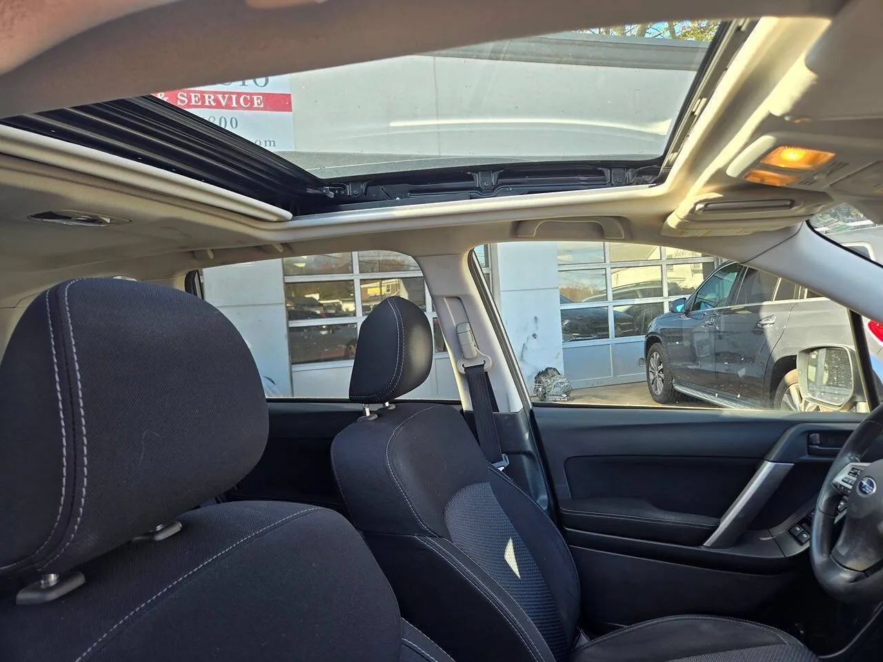Used 2015 Subaru Forester 2.5i Premium w/ All-Weather Package AWD/4WD image 18